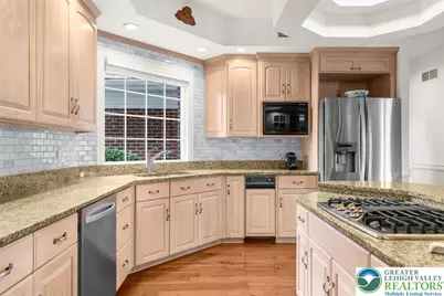 4303 W Wyndemere Circle, Lowhill Twp, PA 18078 - Photo 12