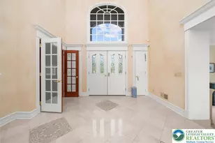 4303 W Wyndemere Cir, Lowhill Twp, PA 18078 - Photo 4