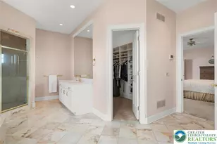 4303 W Wyndemere Cir, Lowhill Twp, PA 18078 - Photo 32