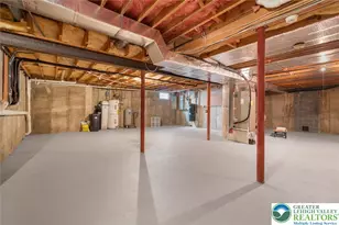 4303 W Wyndemere Cir, Lowhill Twp, PA 18078 - Photo 54