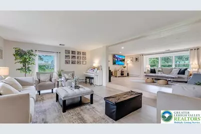 2530 Mahoning Drive W, Mahoning Twp, PA 18235 - Photo 8