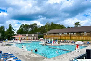 141 Natures Dr, Coolbaugh Twp, PA 18466 - Photo 8