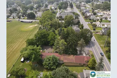 328 E Lawn Street, Upper Nazareth Twp, PA 18064 - Photo 4