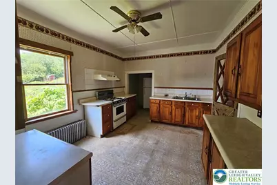 573 Fairview Avenue, Bangor Boro, PA 18013 - Photo 4