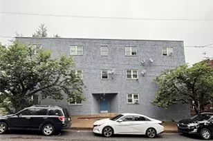 715 7th Street E, Bethlehem City, PA 18015 - Photo 2