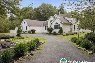 343 High Country Dr, Tunkhannock Twp, PA 18610 - Photo 2