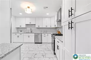 921 N 26th St, Allentown City, PA 18104 - Photo 10