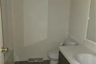 1331 Pennsylvania Ave, Emmaus Boro, PA 18049 - Photo 4