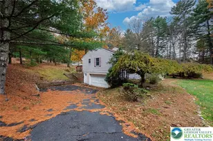 139 Johnny Bee Rd, Delaware Twp, PA 18328 - Photo 8