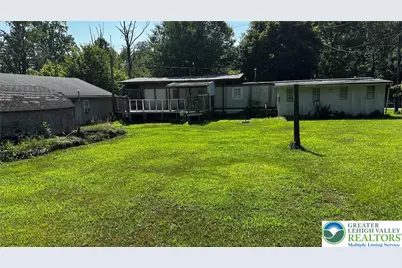 270 Lake Minsi Drive, Upper Mt Bethel Twp, PA 18013 - Photo 2