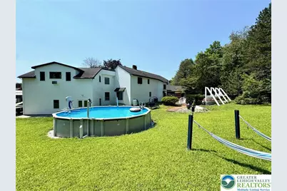5061 Wendi Drive W, Upper Milford Township, PA 18092 - Photo 6