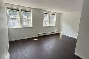 132 E Main St, Girardville Boro, PA 17935 - Photo 4