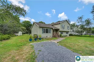 261 Clearview Dr, Tobyhanna Twp, PA 18334 - Photo 4