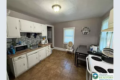 307 E Abbott Street, Lansford Boro, PA 18232 - Photo 6