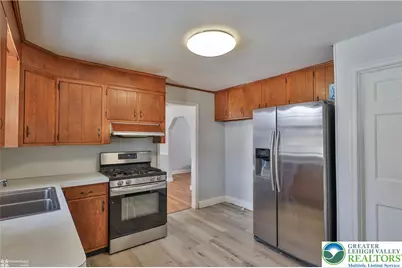 510 Hickory Street, Freemansburg, PA 18017 - Photo 8