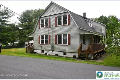 2215 Pennsylvania Avenue, Lower Mt Bethel Twp, PA 18063 - Photo 2