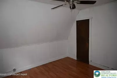 2215 Pennsylvania Avenue, Lower Mt Bethel Twp, PA 18063 - Photo 10