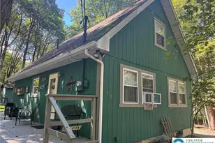 106 Burnshaw Ln, Penn Forrest, PA 18210 - Photo 2