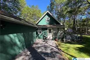 106 Burnshaw Ln, Penn Forrest, PA 18210 - Photo 12