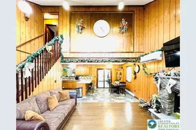 72 E Creek View Drive, Clifton Twp, PA 18424 - Photo 4