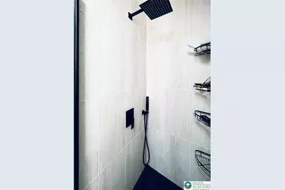 72 E Creek View Drive, Clifton Twp, PA 18424 - Photo 16