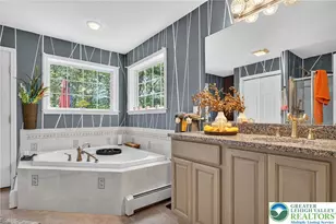 3246 Mountain View Dr, Pocono Twp, PA 18372 - Photo 18