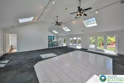 1015 Honeysuckle Road, Lehigh Township, PA 18088 - Photo 16