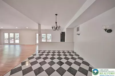 1015 Honeysuckle Road, Lehigh Township, PA 18088 - Photo 32