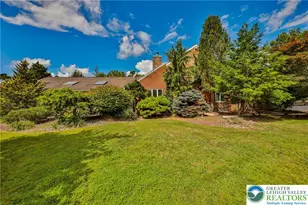 1015 Honeysuckle Rd, Lehigh Township, PA 18088 - Photo 2