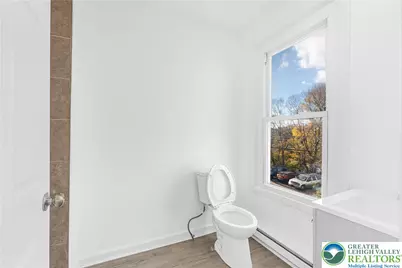 963 Wyandotte Street, Bethlehem City, PA 18015 - Photo 12