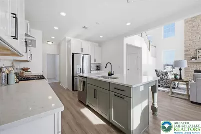 4780 Farrcroft Drive #113, Forks Twp, PA 18040 - Photo 16