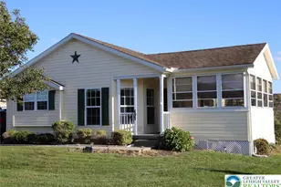 712 Winterthur, Forks Twp, PA 18040 - Photo 2