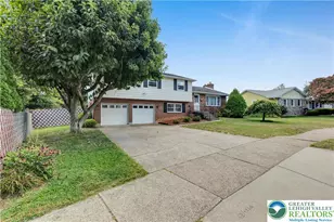 1556 Bayberry Ln, Bethlehem City, PA 18018 - Photo 2