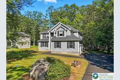 190 Sandlewood Drive, Stroud Twp, PA 18301 - Photo 2