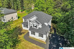 190 Sandlewood Dr, Stroud Twp, PA 18301 - Photo 4