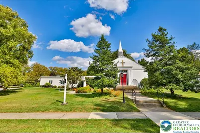 331 Constitution Avenue, Hellertown Boro, PA 18055 - Photo 4