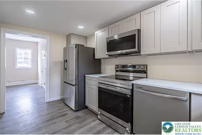 1113 E Emmaus Avenue, Salisbury Township, PA 18103 - Photo 12