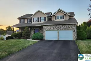 2755 Destiny Ln, Forks Twp, PA 18040 - Photo 2
