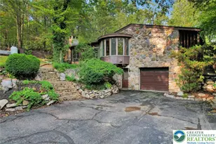 913 Constitution Ave, Pen Argyl Boro, PA 18072 - Photo 4