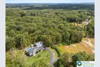 1879 Valley View Drive, Upper Mt Bethel Twp, PA 18013 - Photo 10