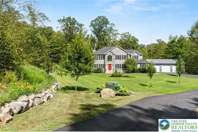 1879 Valley View Drive, Upper Mt Bethel Twp, PA 18013 - Photo 4