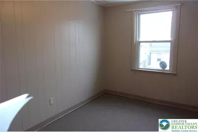 1 E Catawissa Street, Nesquehoning, PA 18240 - Photo 10