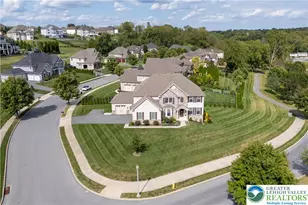 2 Creek View Ct, Palmer Twp, PA 18045 - Photo 2
