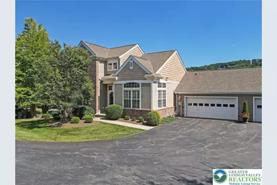 2313 Hollow View Drive, Easton, PA 18040 - Photo 2