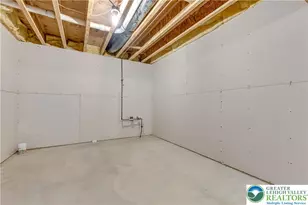 2313 Hollow View Dr, Easton, PA 18040 - Photo 38