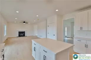 883 Emerald Valley Ln, Washington Twp, PA 18013 - Photo 10