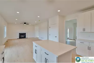 936 Emerald Valley Lane, Washington Twp, PA 18013 - Photo 10