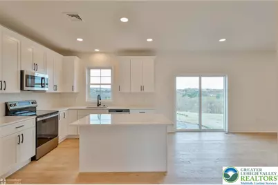 936 Emerald Valley Lane, Washington Twp, PA 18013 - Photo 8