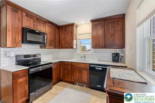 725 E Main St, Macungie Boro, PA 18062 - Photo 10