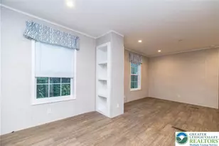 465 Royal Manor Rd, Williams Township, PA 18042 - Photo 10